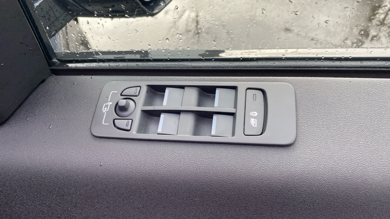 Land Rover Discovery Sport 2.0 D200 Dynamic SE 5dr Auto [5 Seat] Diesel Station Wagon